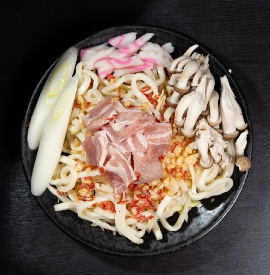 香りから食欲をそそる「カレーうどん」🍛